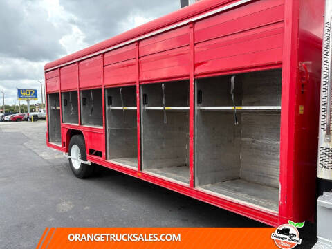 2017 Freightliner M2 106