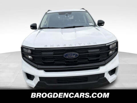 2025 Ford Expedition Active