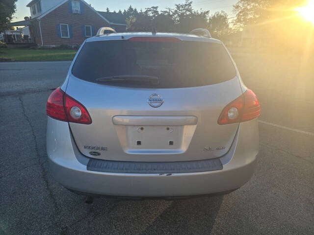 2008 Nissan Rogue for sale at QUEENSGATE AUTO SALES in York, PA