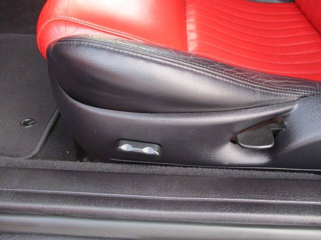 2004 Ford Thunderbird Deluxe