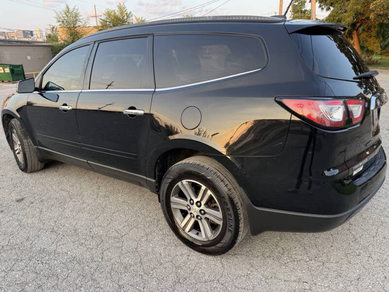 2017 Chevrolet Traverse LT