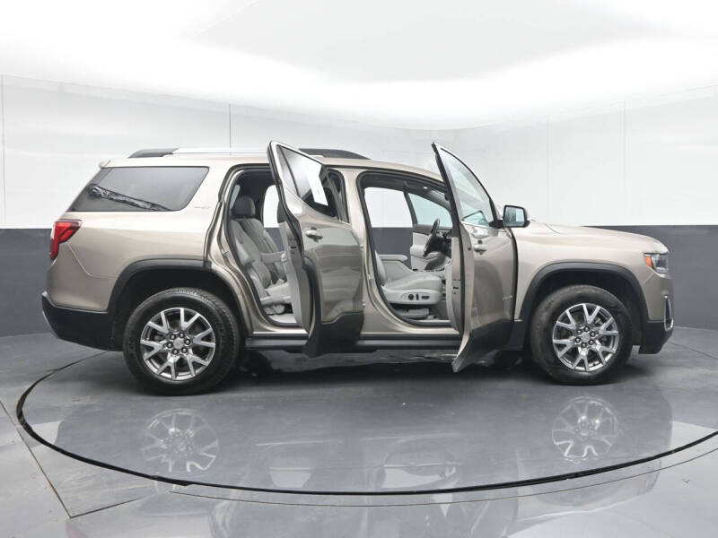 2022 GMC Acadia SLT