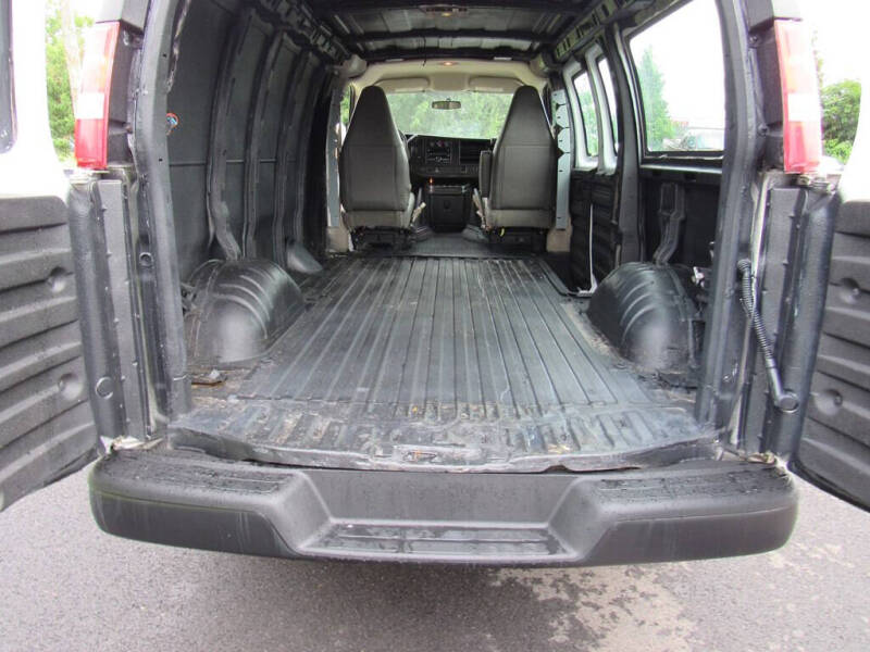 2017 Chevrolet Express 2500