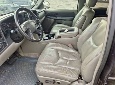 2003 Chevrolet Suburban 1500 LT