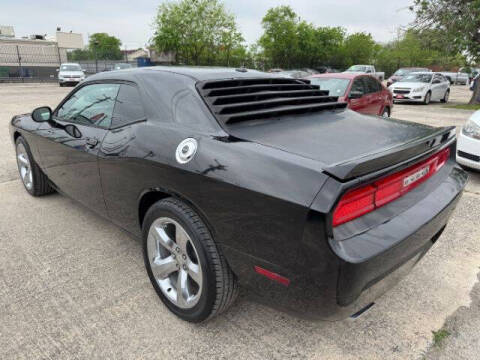 2012 Dodge Challenger SXT