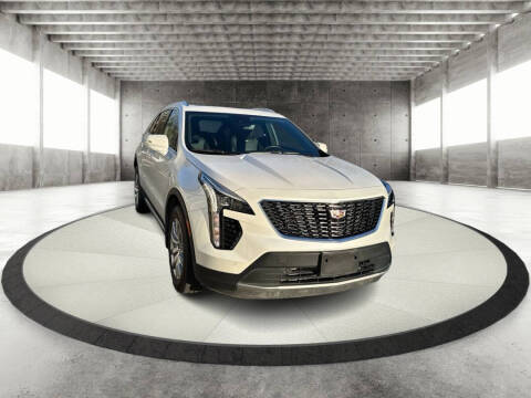 2022 Cadillac XT4 Premium Luxury