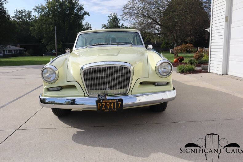 1962 Studebaker GT Hawk