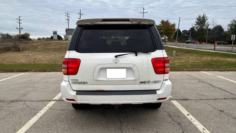 2004 Toyota Sequoia Limited