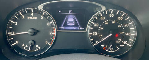 2017 Nissan Pathfinder SL