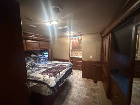 2014 Thor Motor Coach challanger