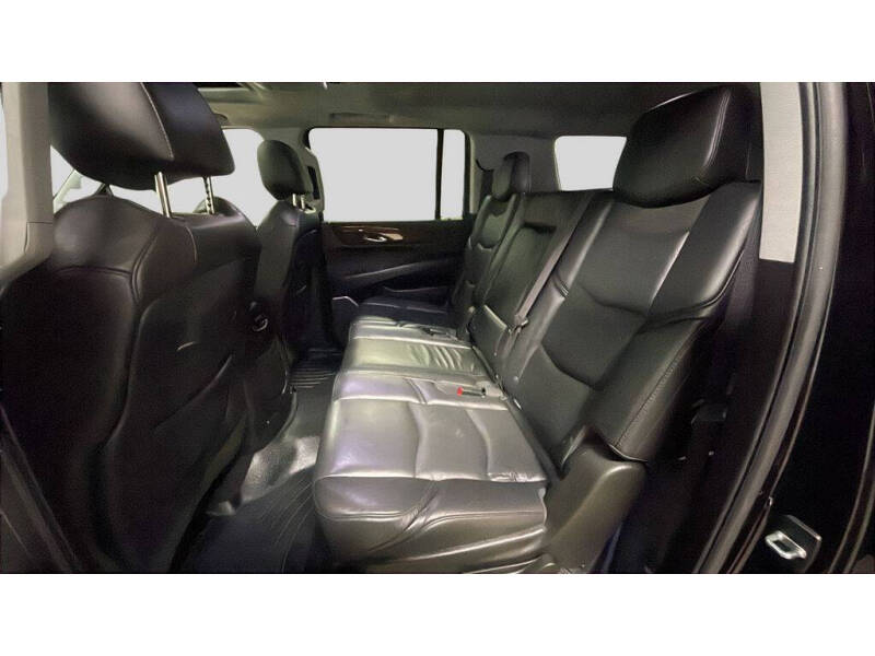 2017 Cadillac Escalade ESV Luxury