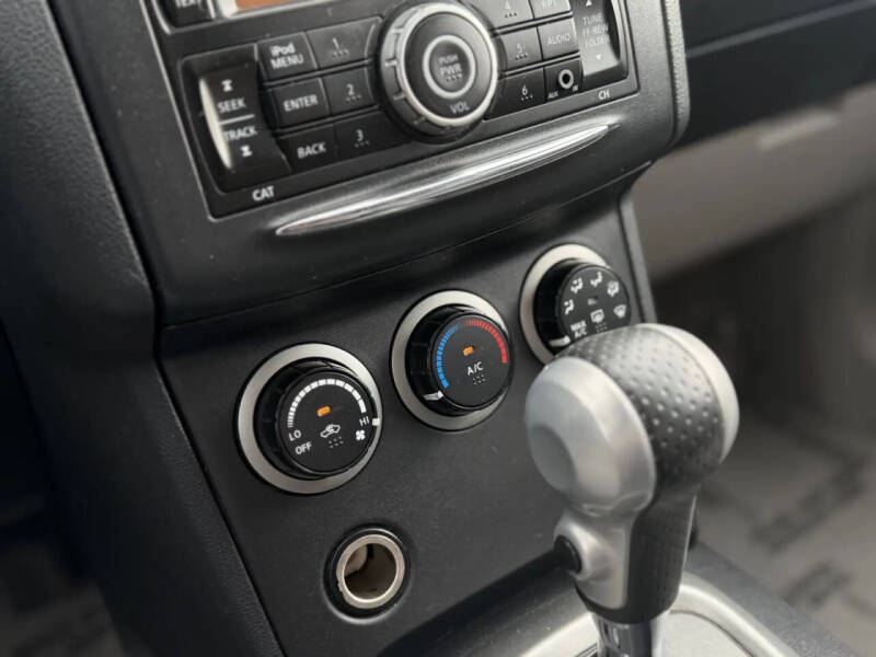 2011 Nissan Rogue S