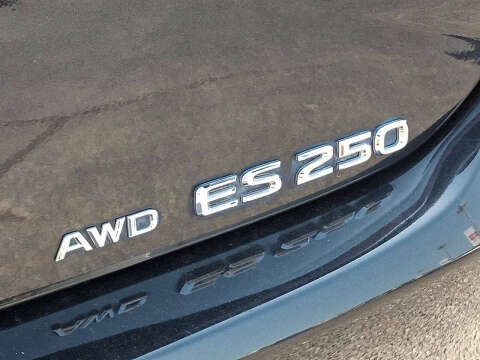 2023 Lexus ES 250