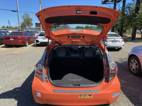 2012 Toyota Prius c Two