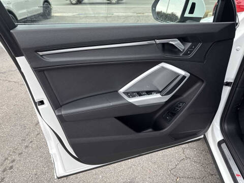 2022 Audi Q3 quattro S line Premium 45 TFSI