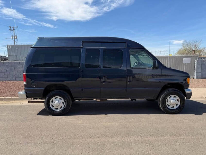 2003 Ford E-Series