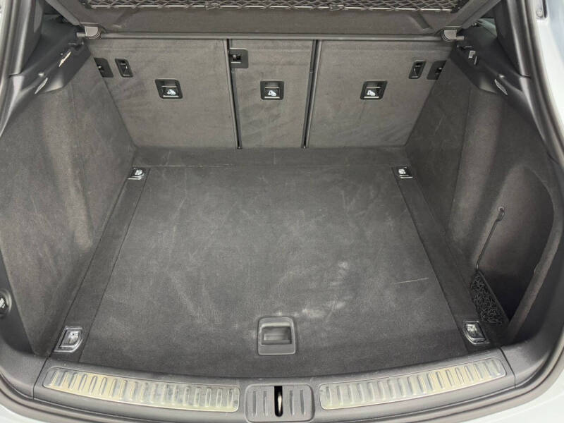 2020 Porsche Macan S