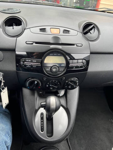 2014 Mazda MAZDA2 Touring