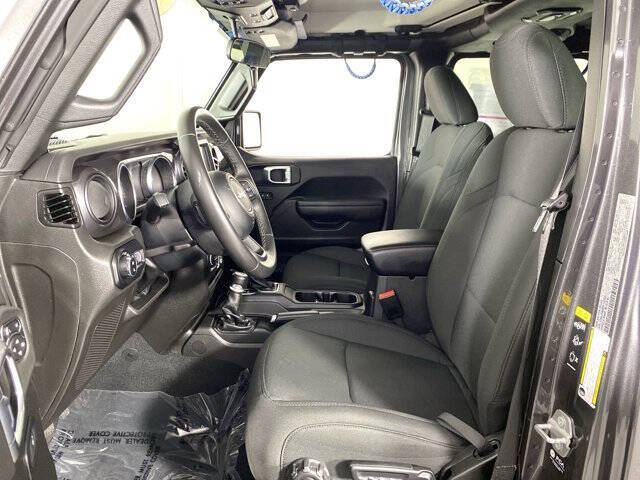 2022 Jeep Gladiator Altitude