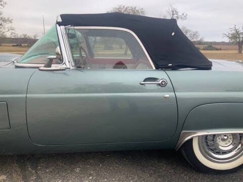 1956 Ford Thunderbird