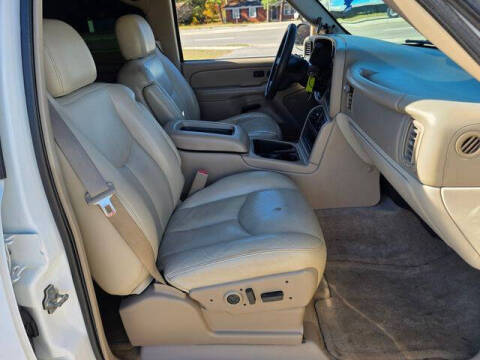 2005 GMC Yukon XL 1500 SLT