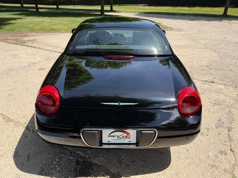 2002 Ford Thunderbird Deluxe