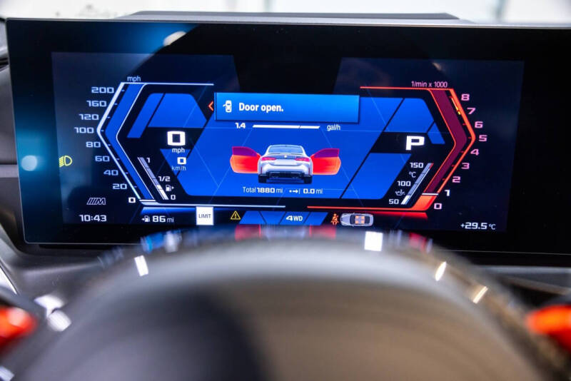 2025 BMW M4 CS