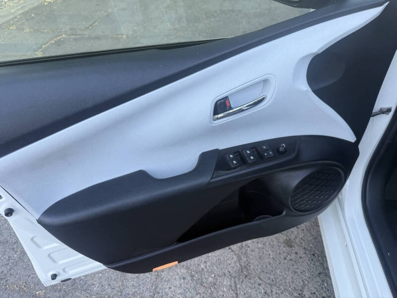 2016 Toyota Prius Two