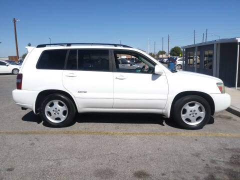2006 Toyota Highlander for sale at Car Spot in Las Vegas NV