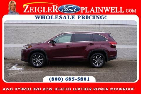 2017 Toyota Highlander Hybrid for sale at Zeigler Ford of Plainwell- Jeff Bishop - Zeigler Ford of Lowell in Lowell MI