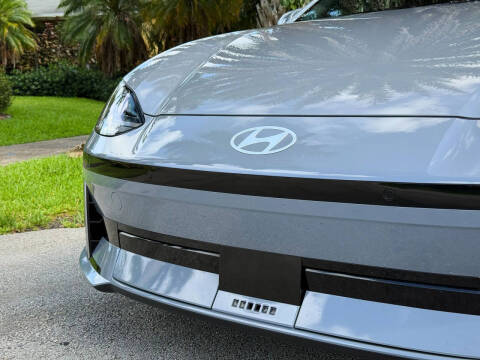 2024 Hyundai IONIQ 6 SE