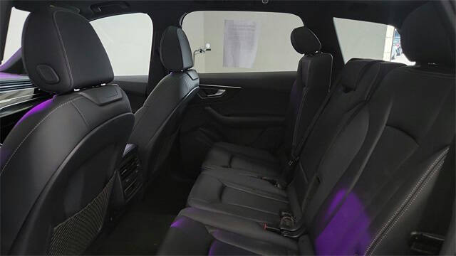 2025 Audi Q7 quattro Premium 45 TFSI