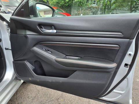 2019 Nissan Altima 2.5 SR