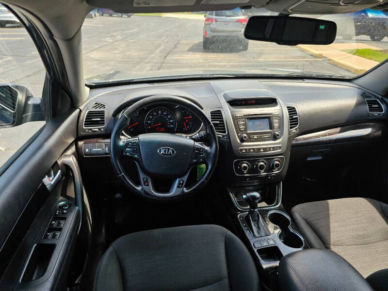 2015 Kia Sorento LX