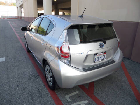 2013 Toyota Prius c One