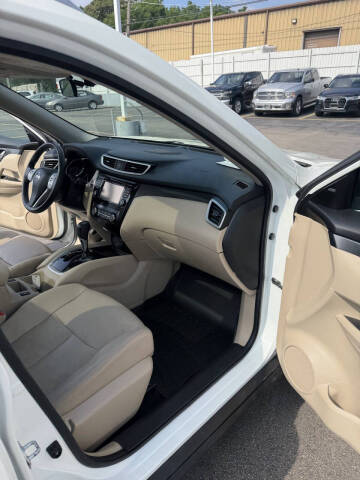 2016 Nissan Rogue SL