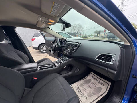 2015 Chrysler 200 Limited