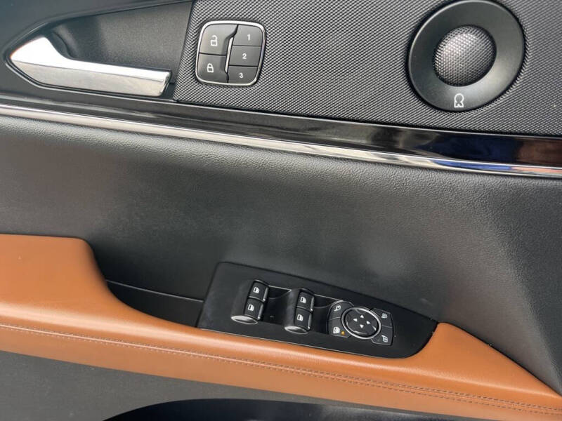 2021 Lincoln Nautilus Reserve