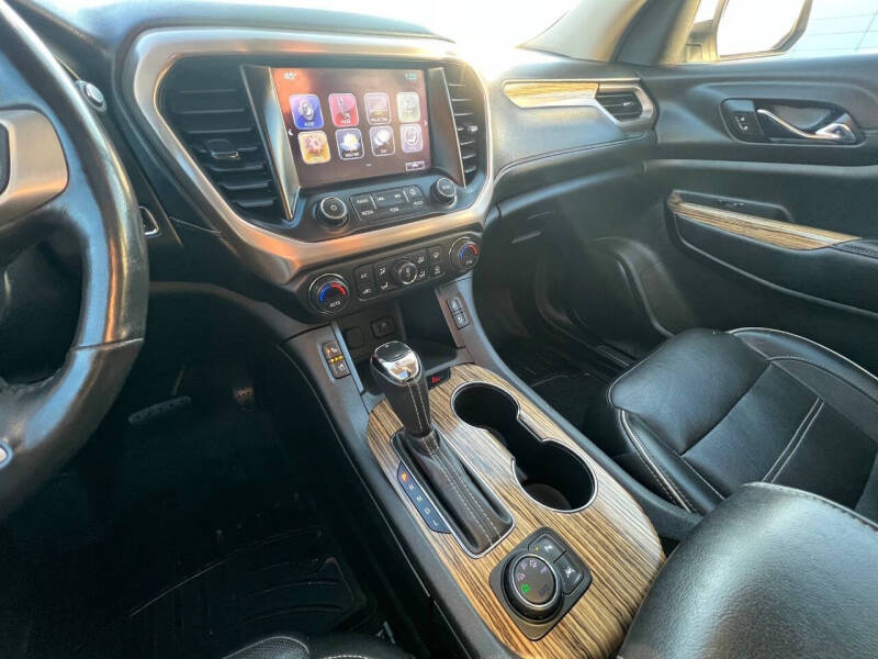 2019 GMC Acadia Denali