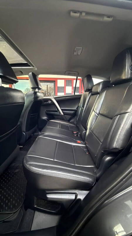 2016 Toyota RAV4 Hybrid XLE