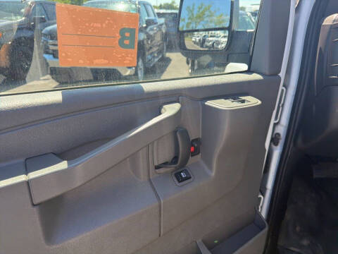 2017 Chevrolet Express LS 2500