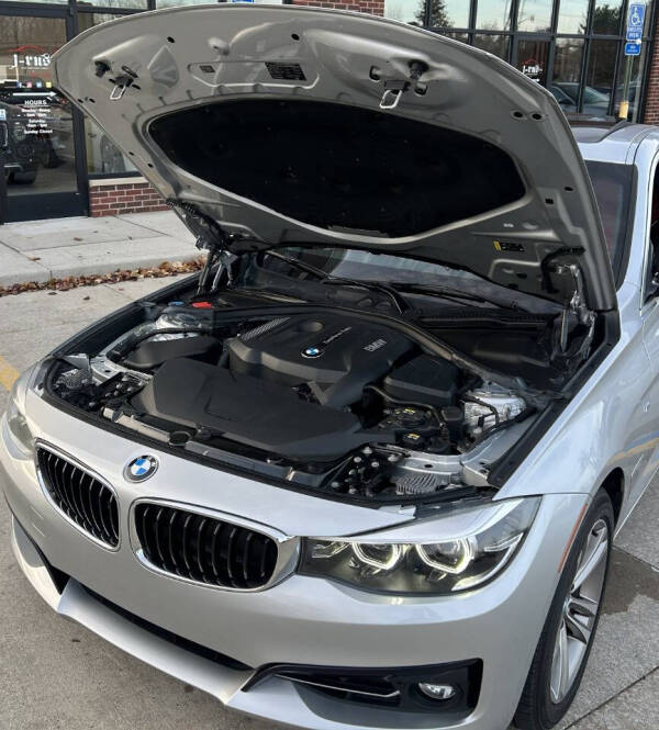 2018 BMW 3 Series 330i xDrive Gran Turismo