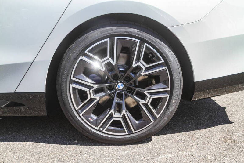 2027 BMW i5 eDrive40