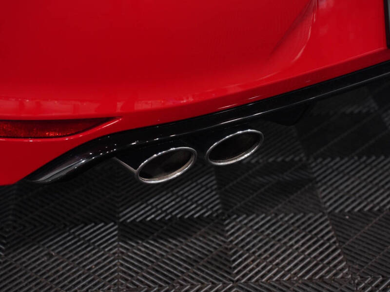 2016 Volkswagen Golf R 4Motion