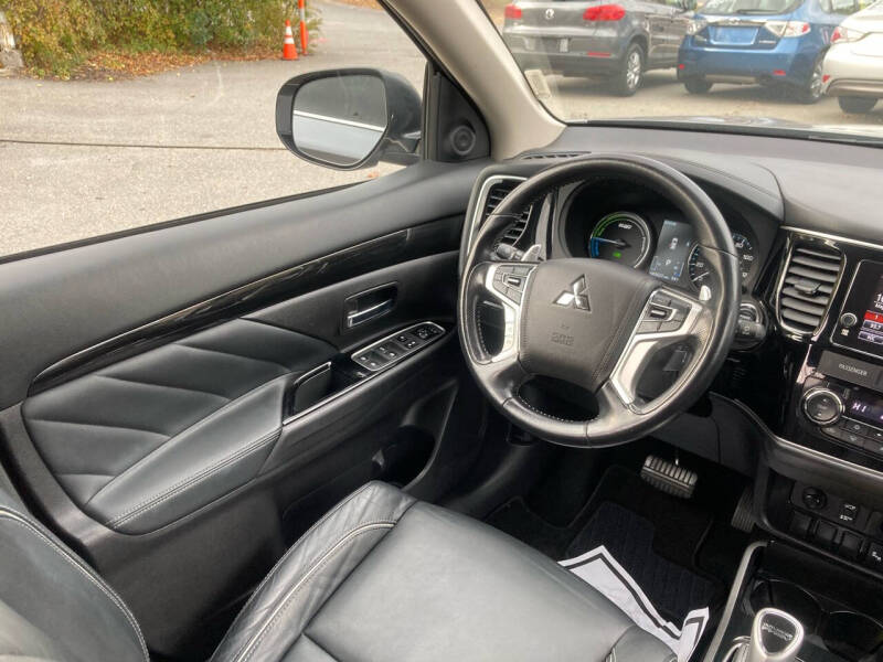 2018 Mitsubishi Outlander PHEV SEL