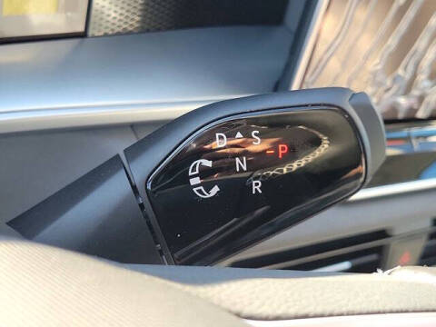 2025 Volkswagen Tiguan SE