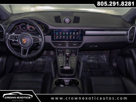 2023 Porsche Cayenne Platinum Edition