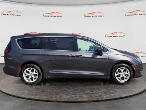 2017 Chrysler Pacifica