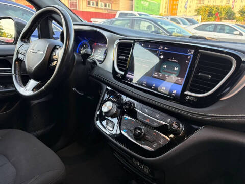 2021 Chrysler Pacifica Touring