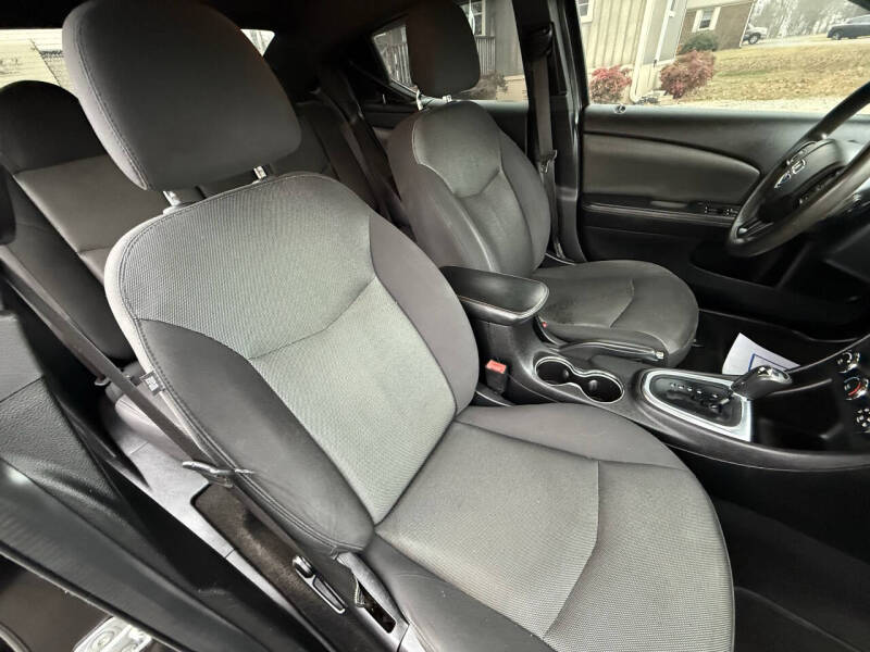 2013 Dodge Avenger SE V6